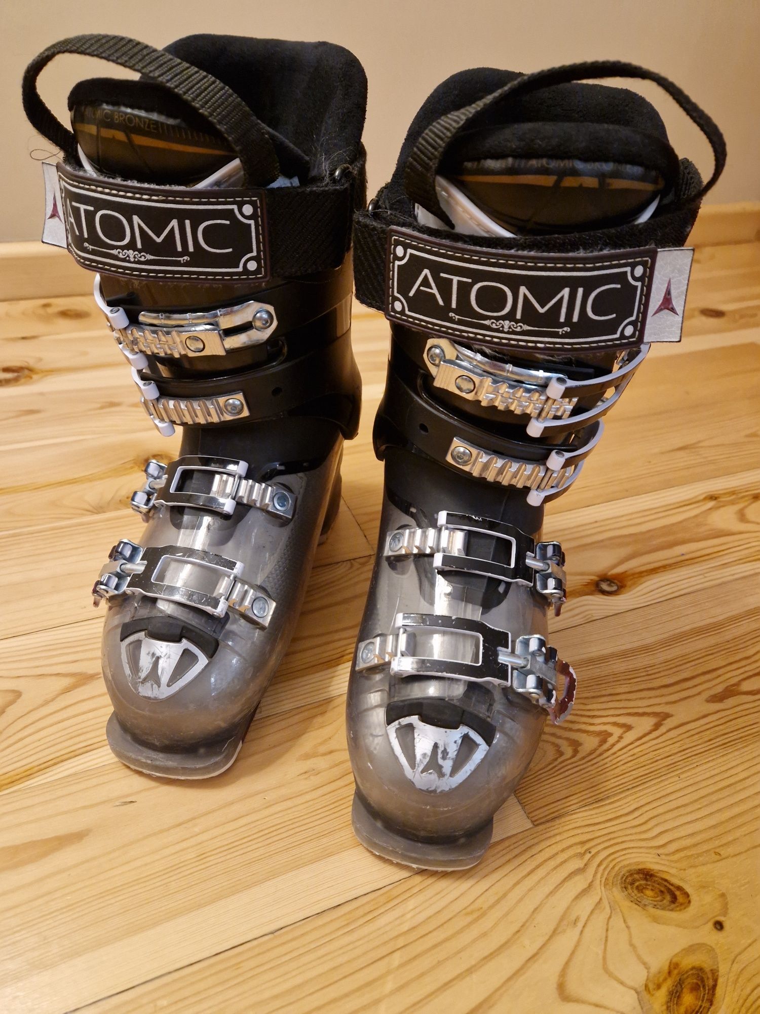 Buty narciarskie Atomic