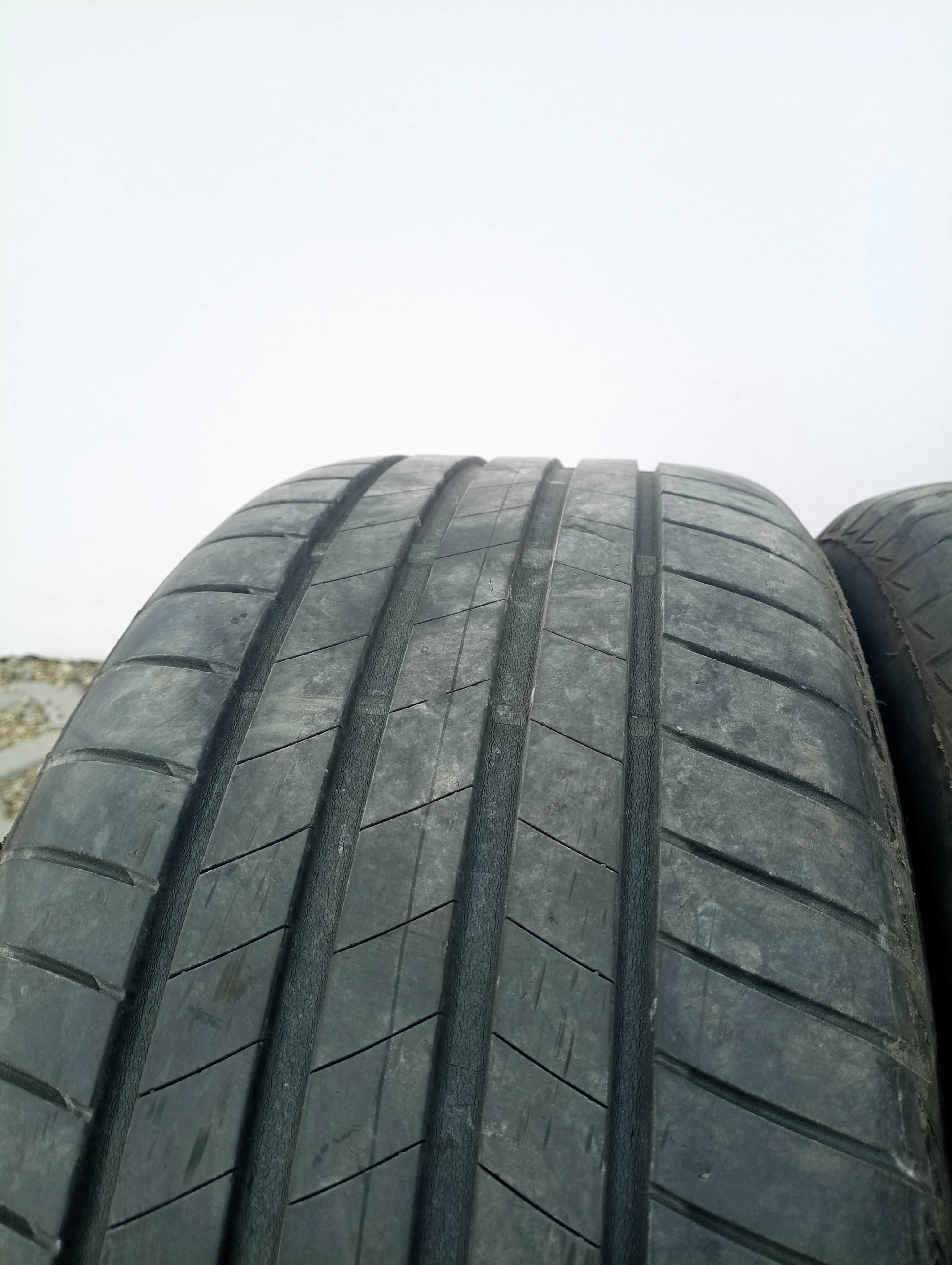 Sprzedam opony BRIDGESTONE 225/50R17