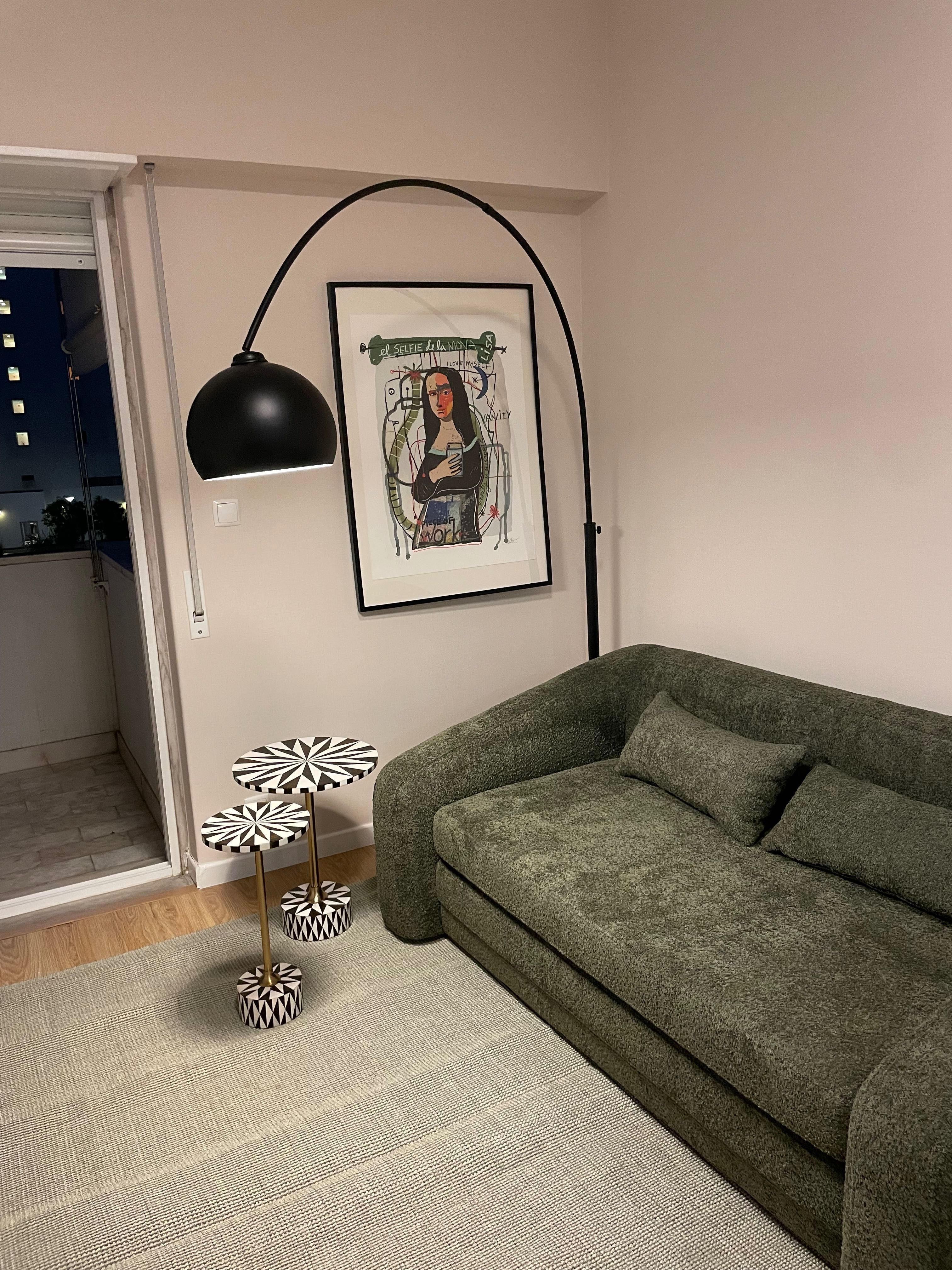 Candeeiro de pé curvo Kare Design – Regulável e com lâmpada incluída