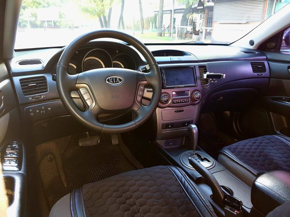 Продам KIA magentis автомат 2л
