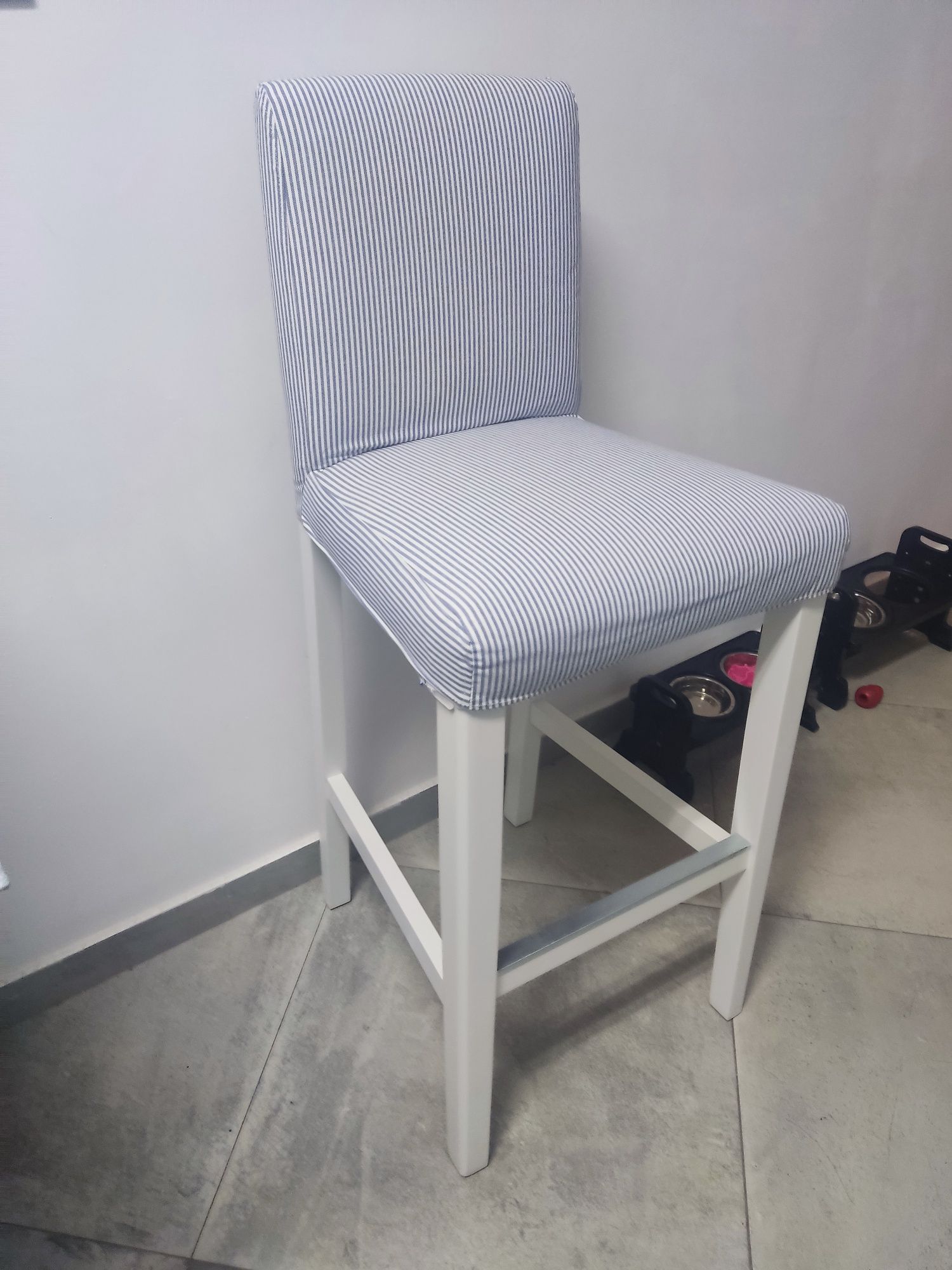 Cadeiras de bar IKEA (modelo BERGMUND)