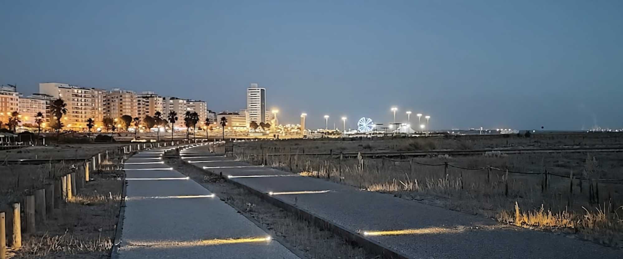 Casinha da Praia, 100 m da Praia do Relógio com Wi-fi e Terraço