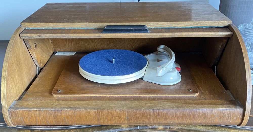 gramofon skrzyniowy z lat 50-60 sprawny