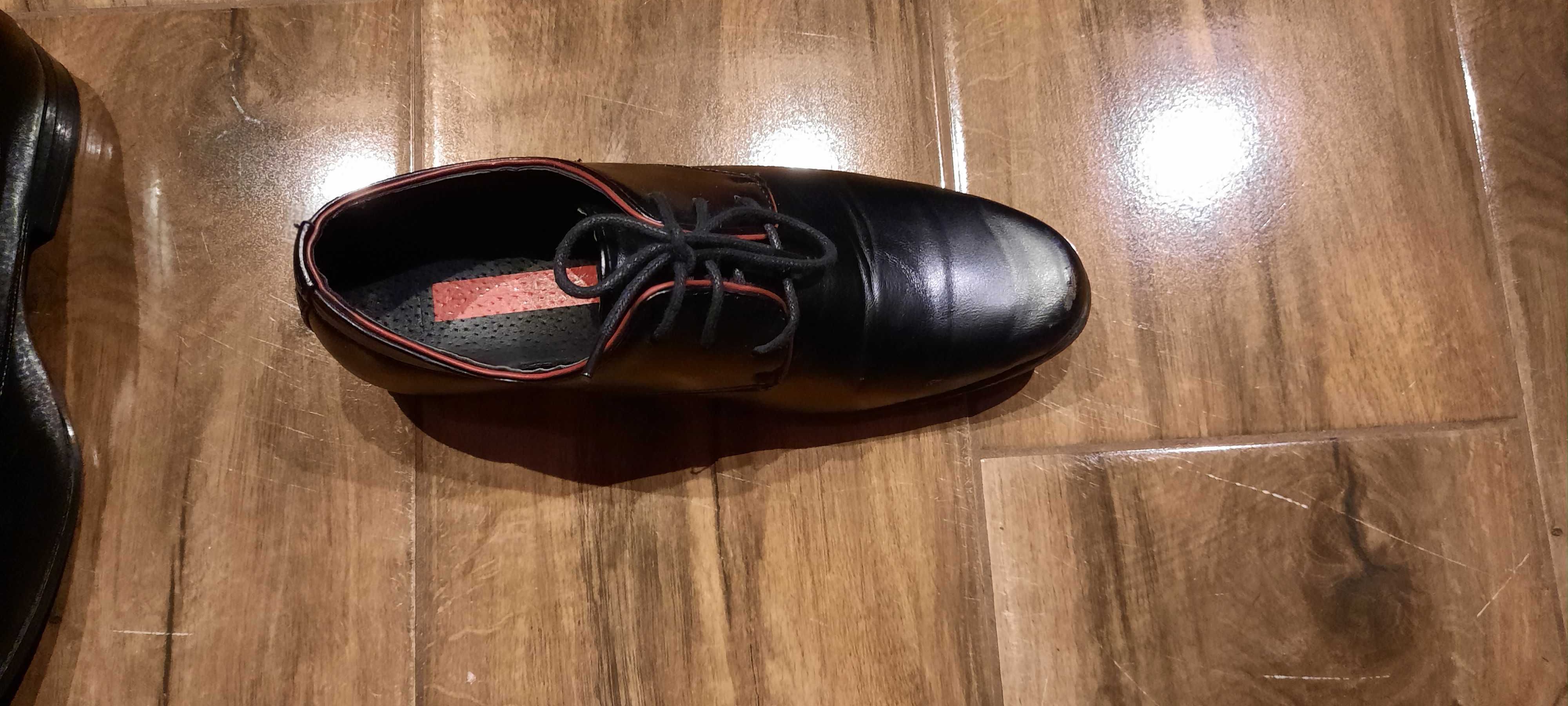 eleganckie czarne buty r. 35