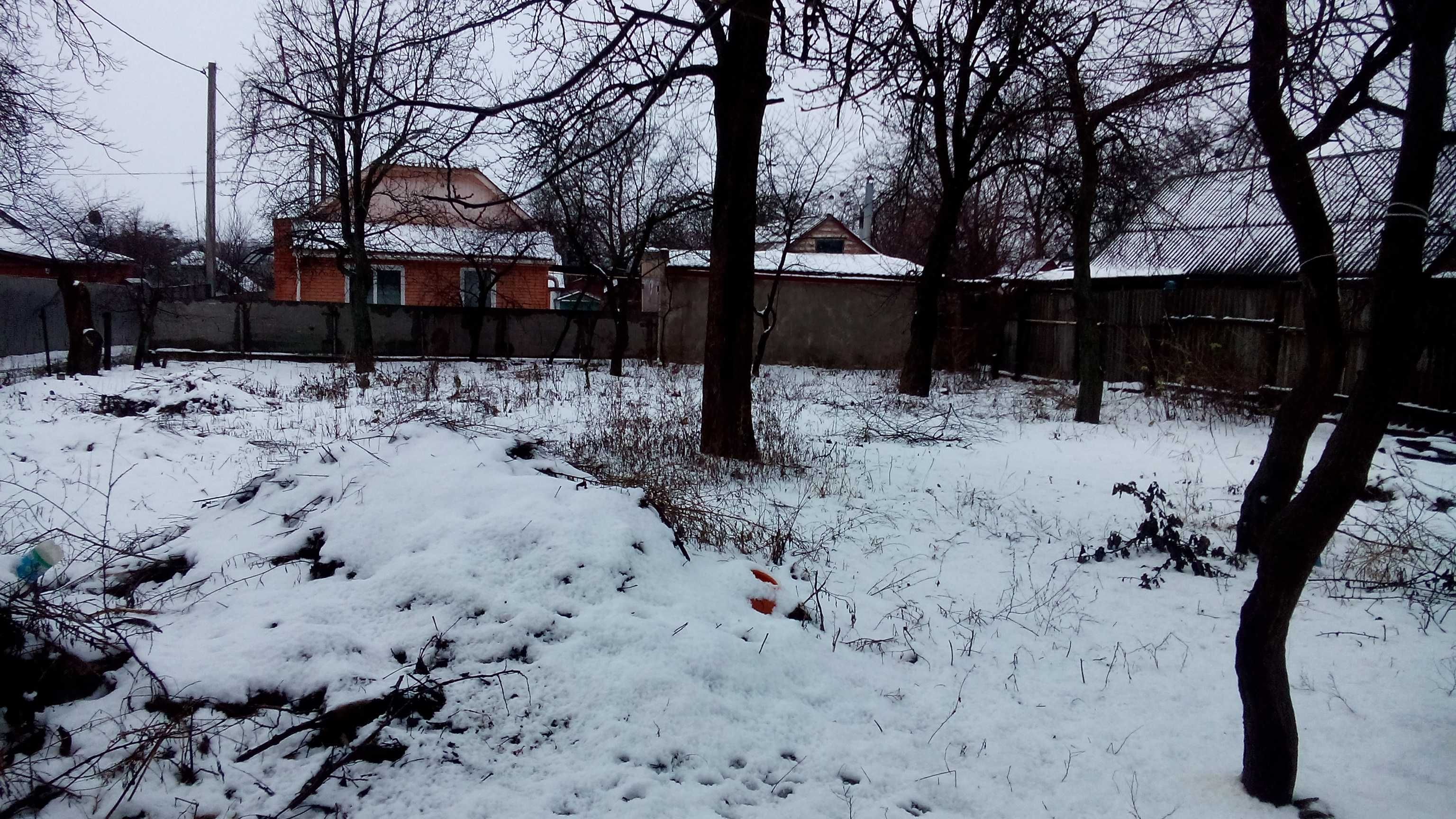 Продається пів будинку р-н "Новолозовка"
