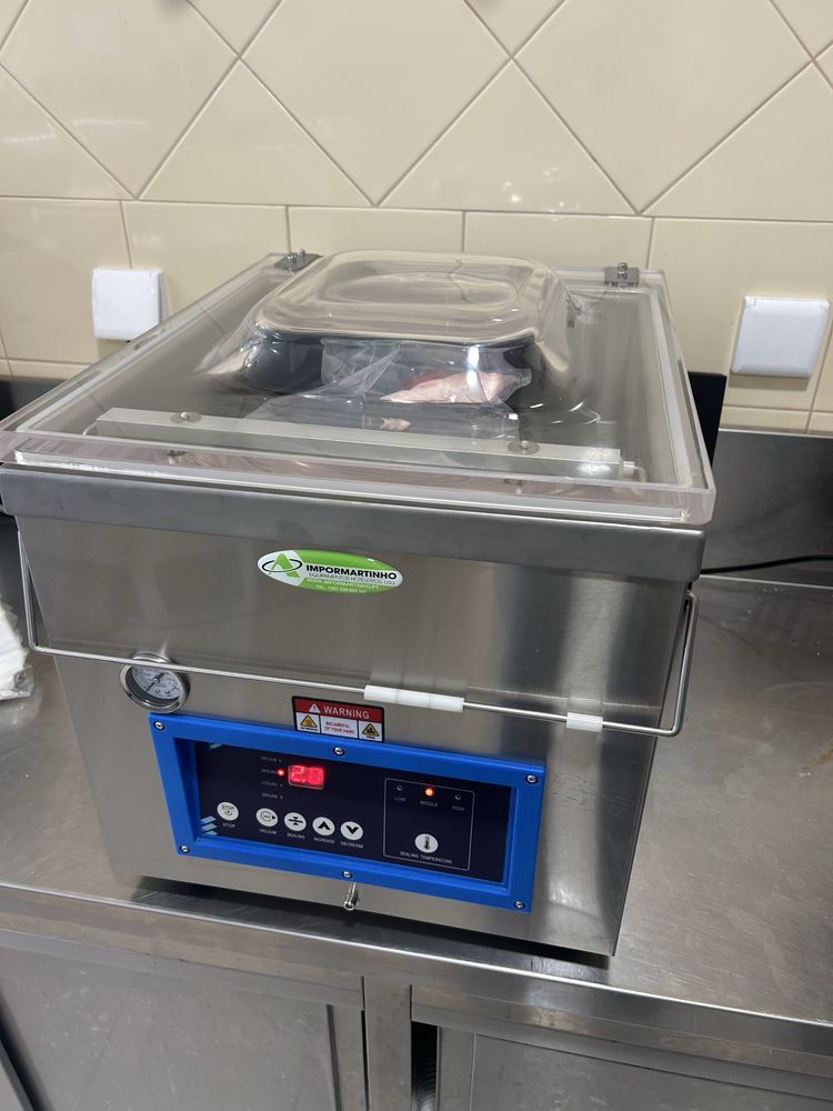 Máquina de embalar a vácuo, selagem 300 mm - Nova