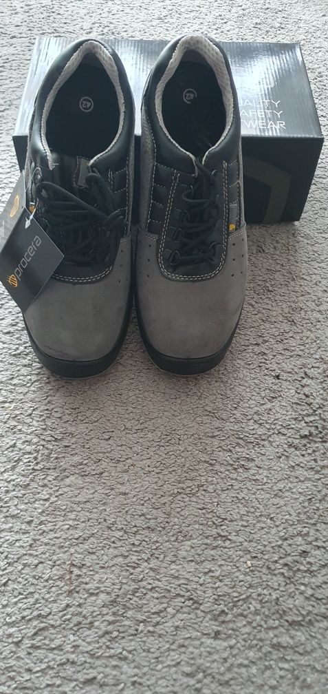 Buty robocze stalowy podnosek nr. 42