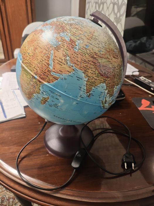Глобус з підсвіткою Tecnodidattica. Італія. Нічник.