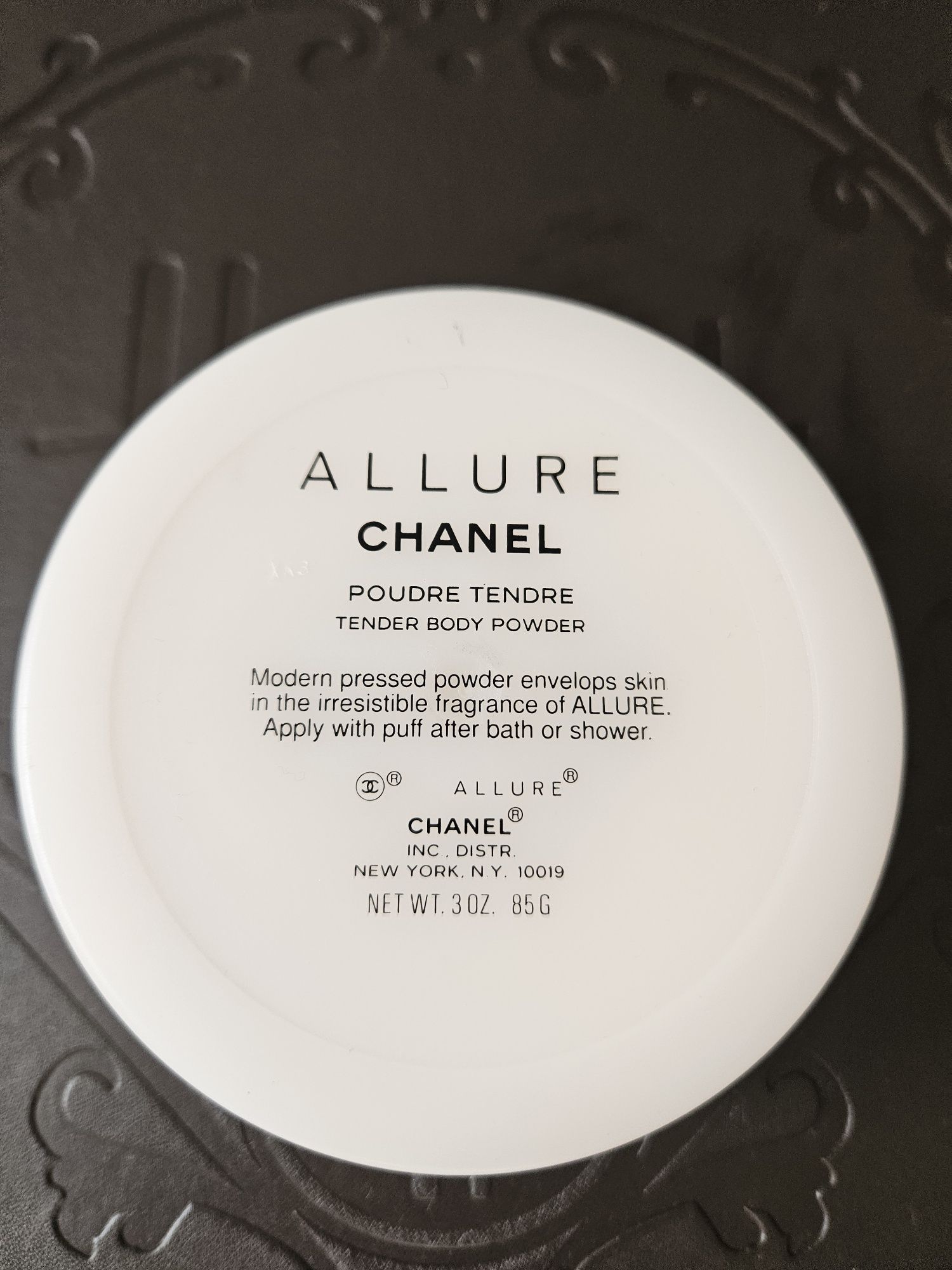 Chanel Allure puder do ciała