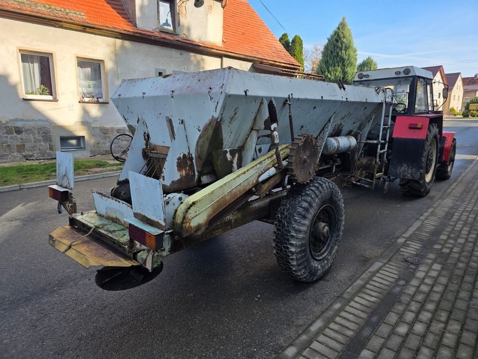 Rozsiewacz wapna rcw 5 piast brzeg pasowy nawozu wapniarka okazja