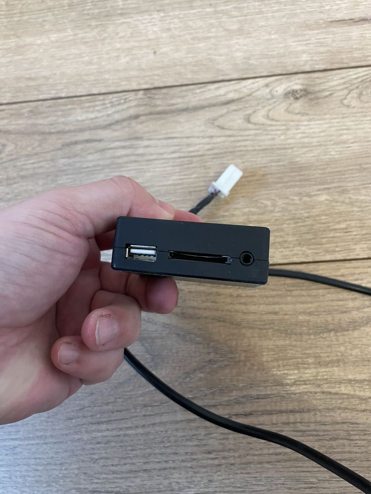 Adapter do usb, aux, sd card do Suzuki Swift