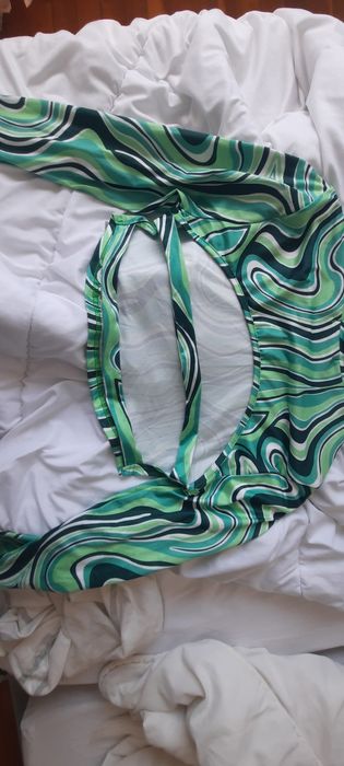 top verde de mangas cumpridas