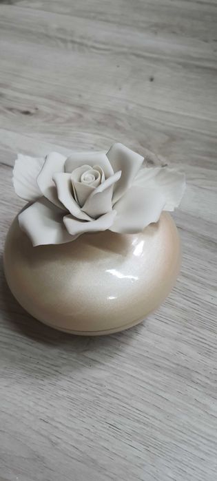 Керамічна шкатулка