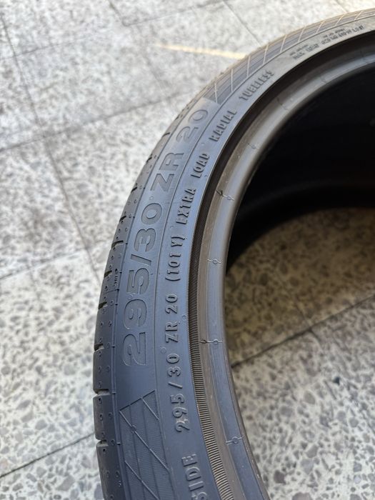 Pneus semi-novos 295/30R20