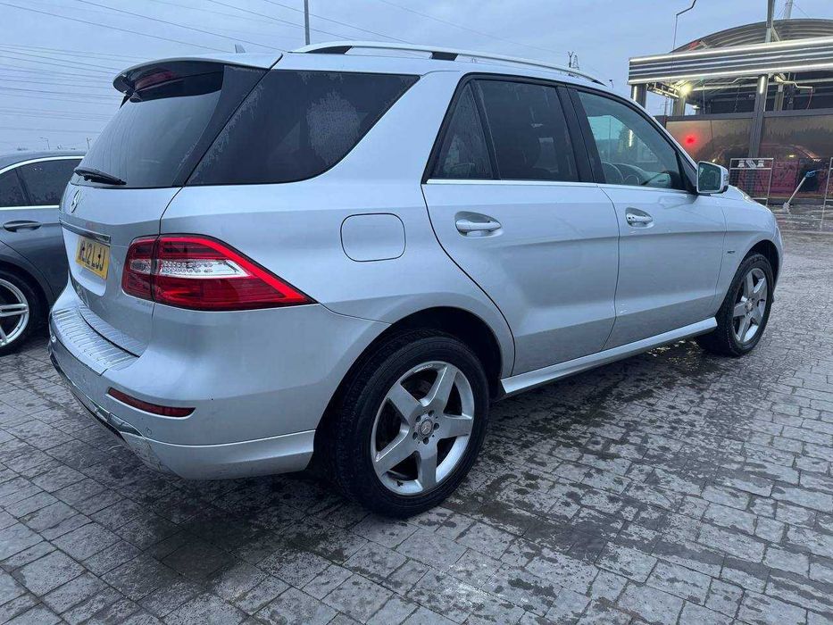 Шрот Автошрот Авторозібрка Авторазборка Mercedes w213 Мерс Підрамники