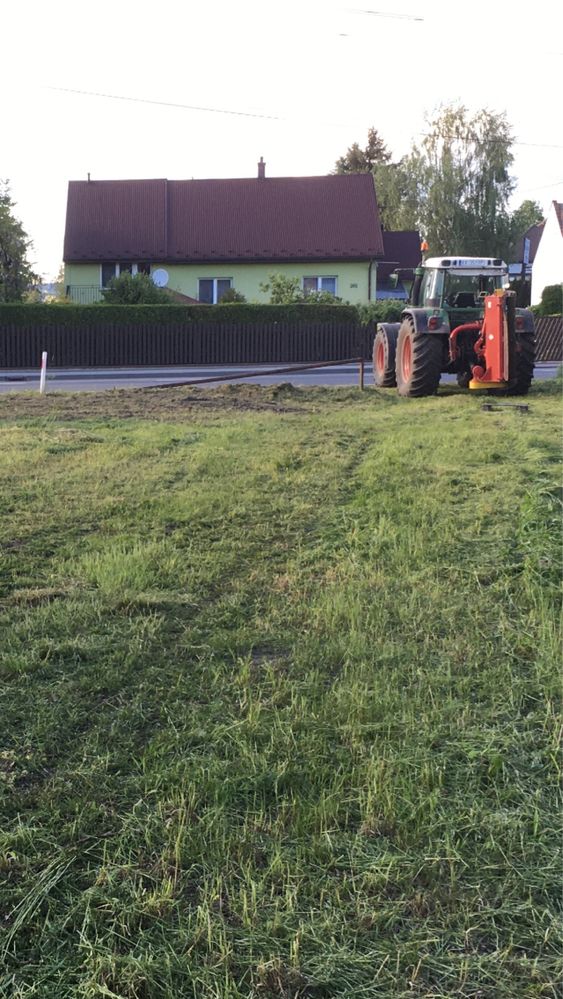 Koszenie trawy kosiarką Bijakową, karczowanie rozdrabnianie gałęzi