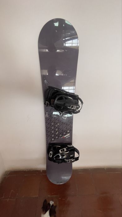 Prancha de snowboard nitro wide e ficaçoes cinch
