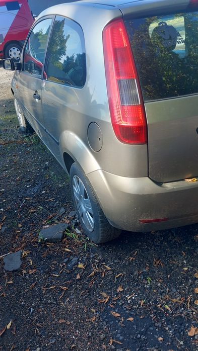 Ford Fiesta mk6 na części maska drzwi silnik lampy