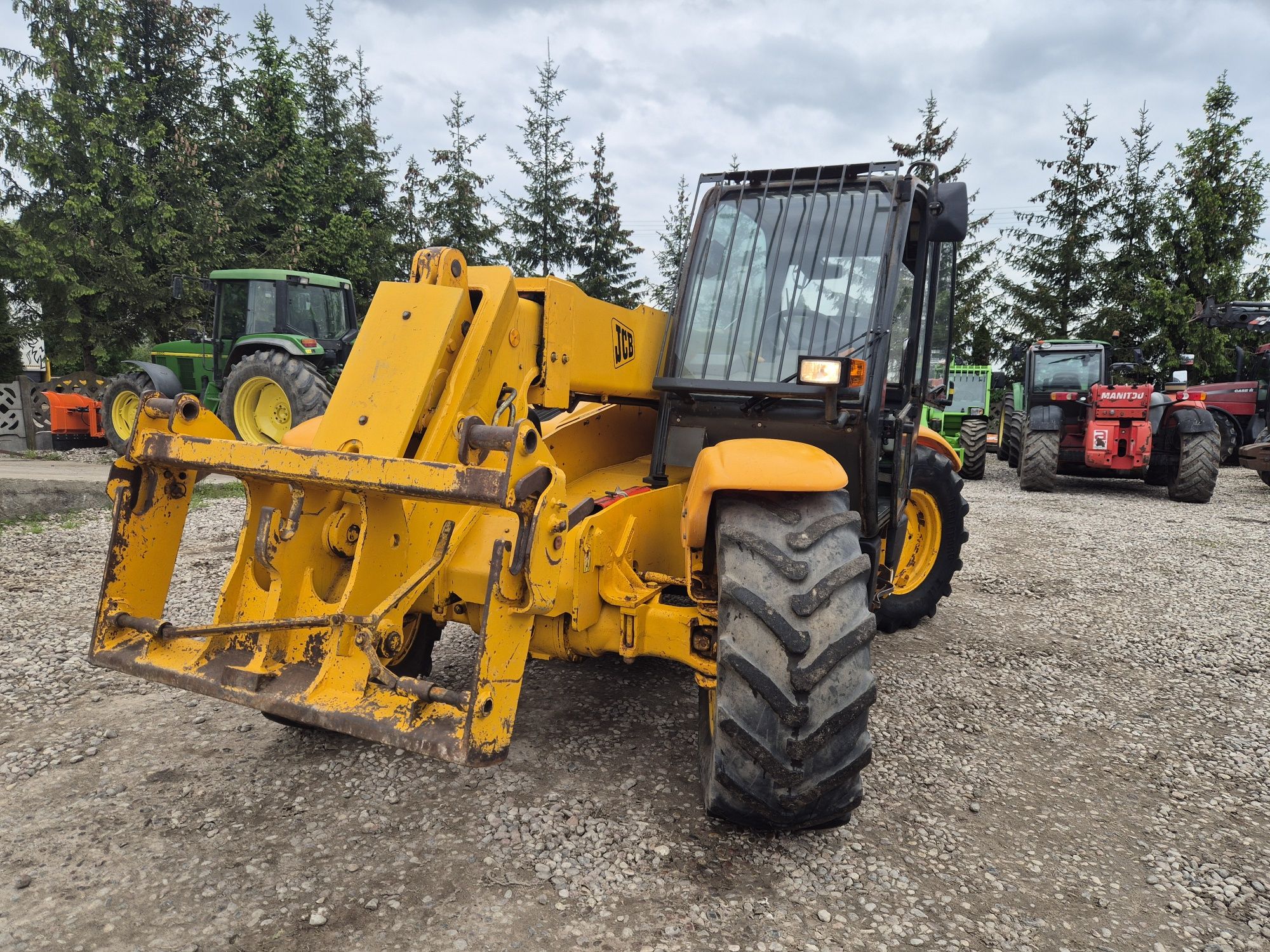 JCB 530-70.  Okazja.  Mechaniczna.