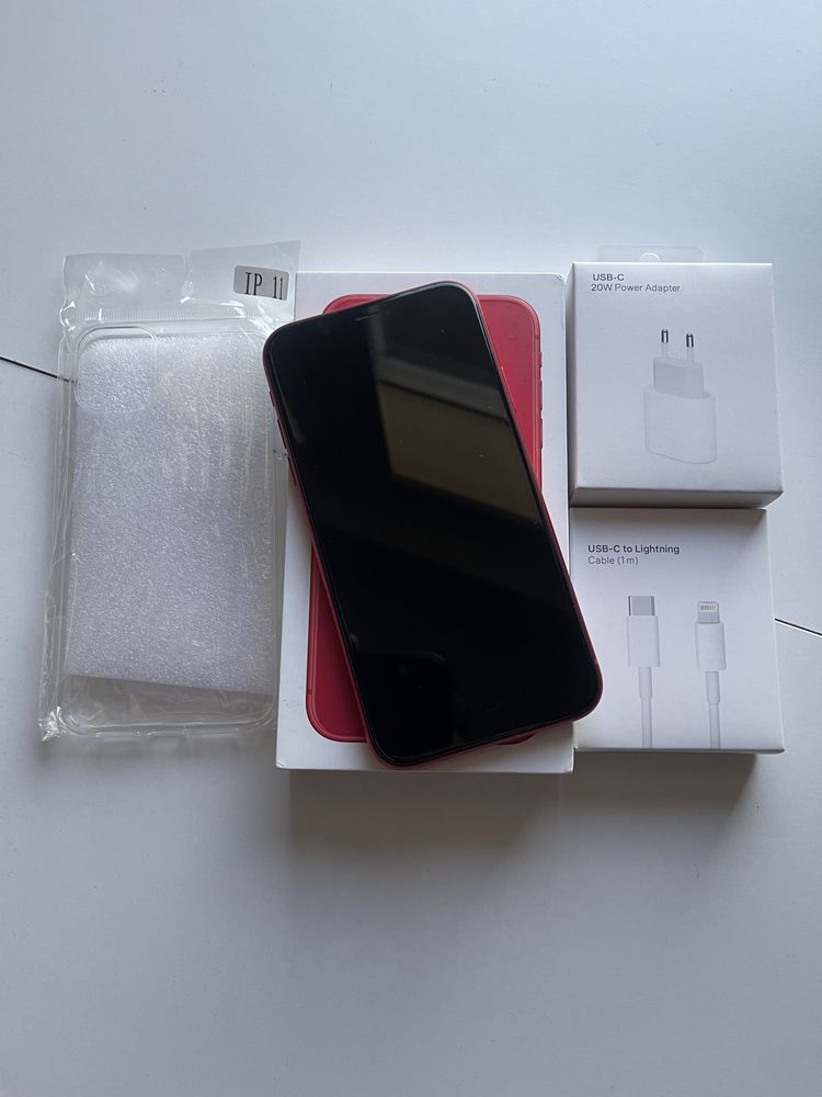 iPhone 11 64gb red bateria 100%