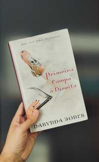 Primeira Campa à Direita (Darynda Jones)