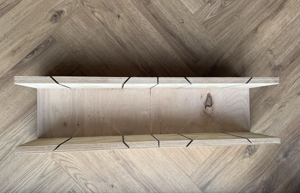 Skrzynka uciosowa Decor System do przycinania listew przysifitowych