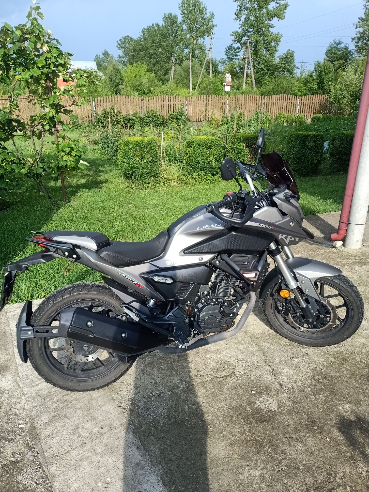 Lifan KPT 200 (LF200-10L)