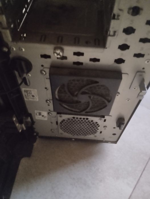 Caixa ATX Termaltake para Servidor/PC