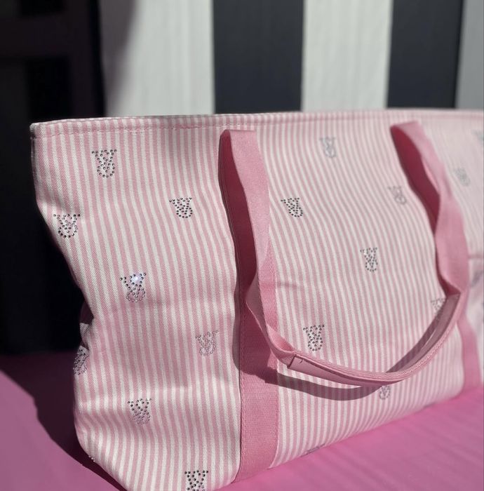 Неймовірна сумка Victoria’s Secret