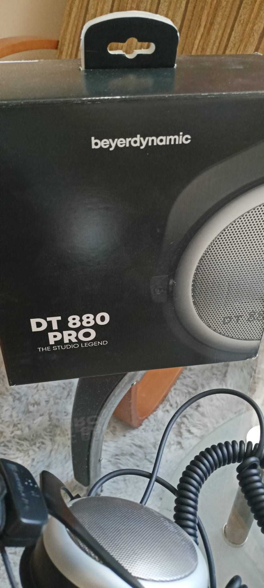 Beyerdynamic DT 880 PRO – stan idealny, 1 przetwornik uszkodzony