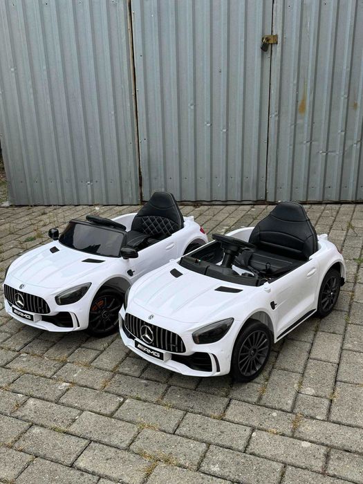 Auto na Akumulator MERCEDES GTR powystawowy.