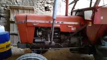 Trator ebro de 60 cv e reboque