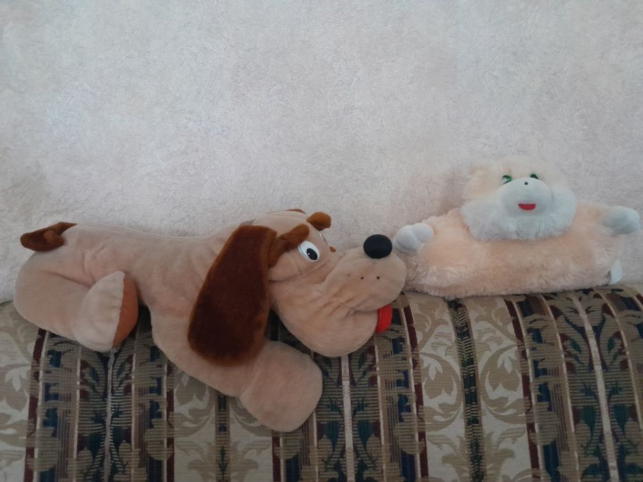 Мякі іграшки котик і собака