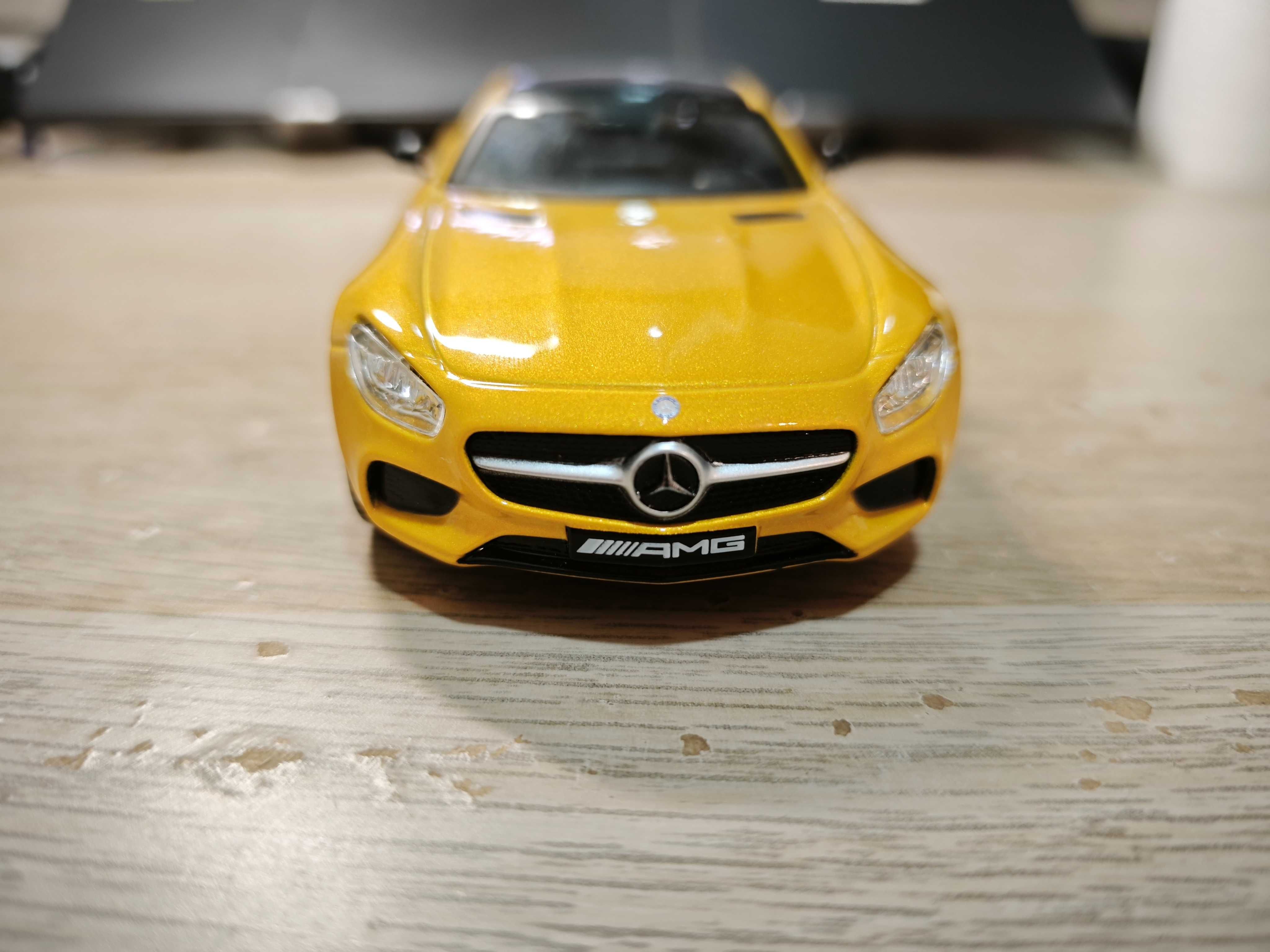 Miniatura 1/32 Mercedes AMG GT
