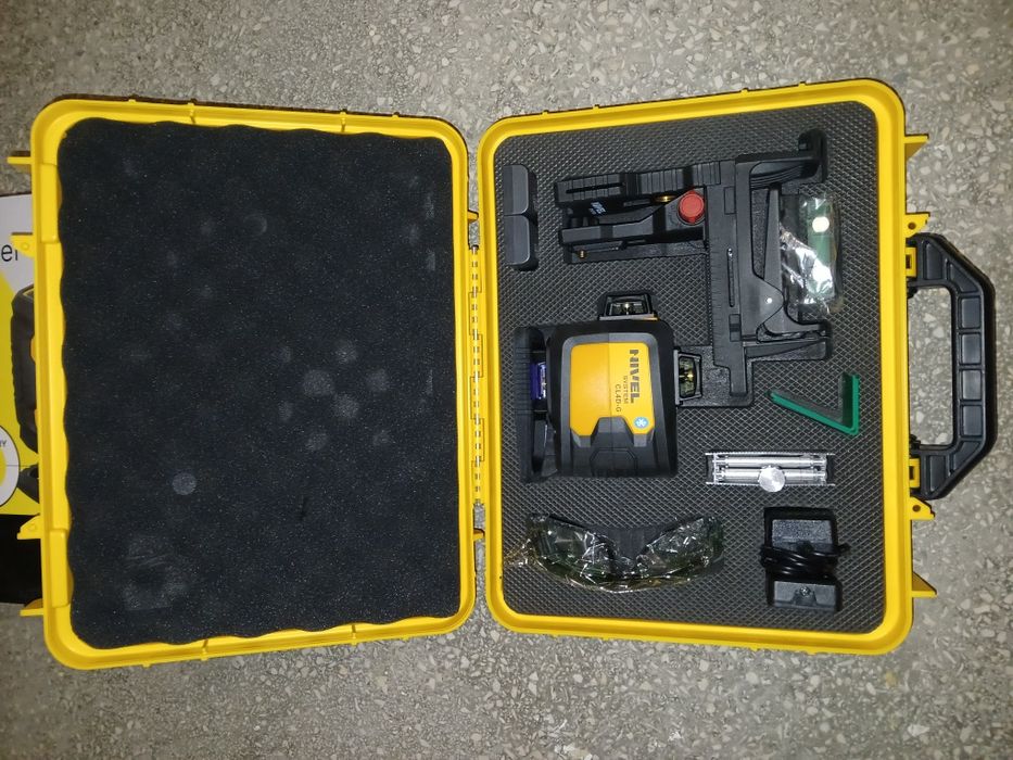 Laser krzyżowy Nivel CL4D