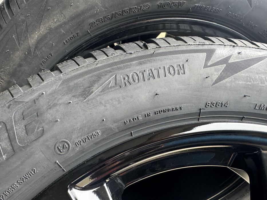 Шини нові зима 235/55 R19 105V XL Bridgestone Blizzak LM005