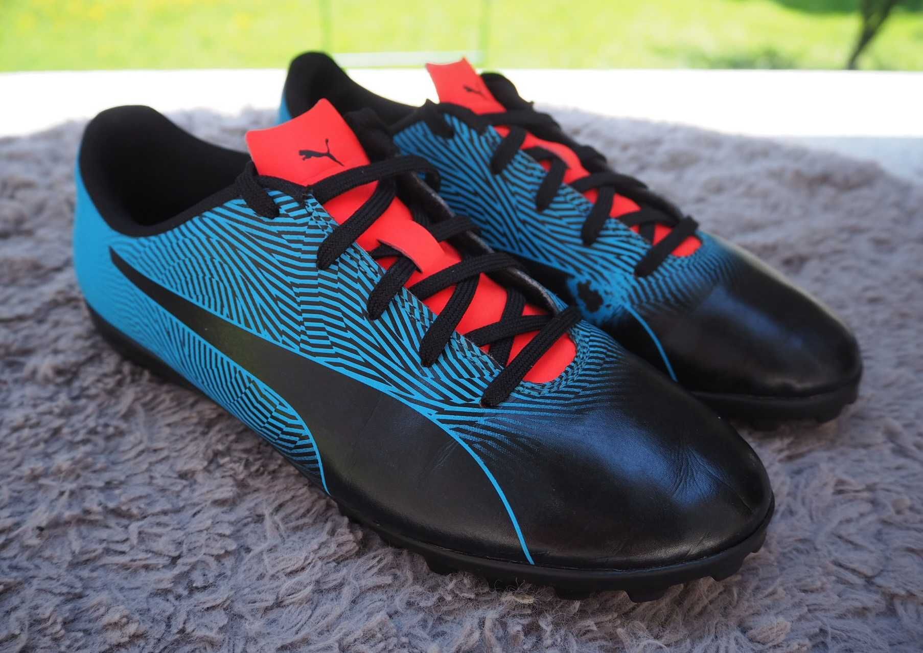 Buty piłkarskie, turfy, korki Puma. Lekkie, wygodne. R. 38,5. Zadbane!