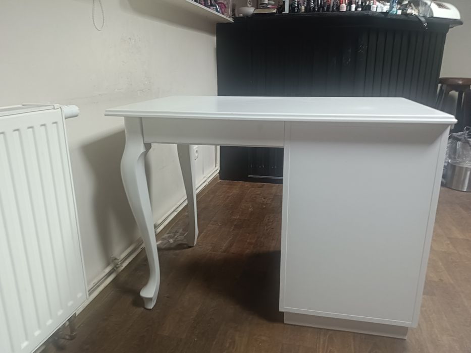 Biurko kosmetyczne toaletka