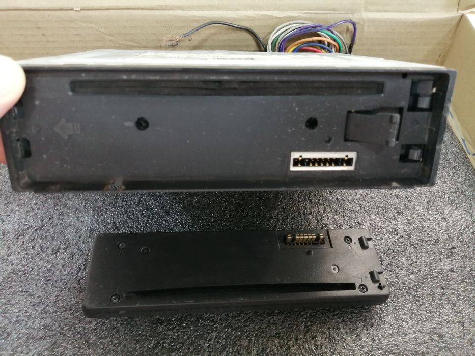 Автомагнітола LG LAC-UA170R