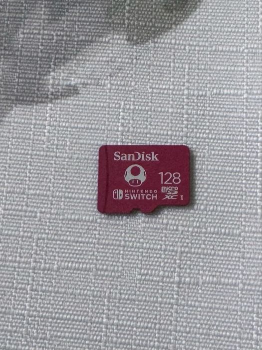 Nintendo Switch Oled 32GB + 128GB + Akcesoria