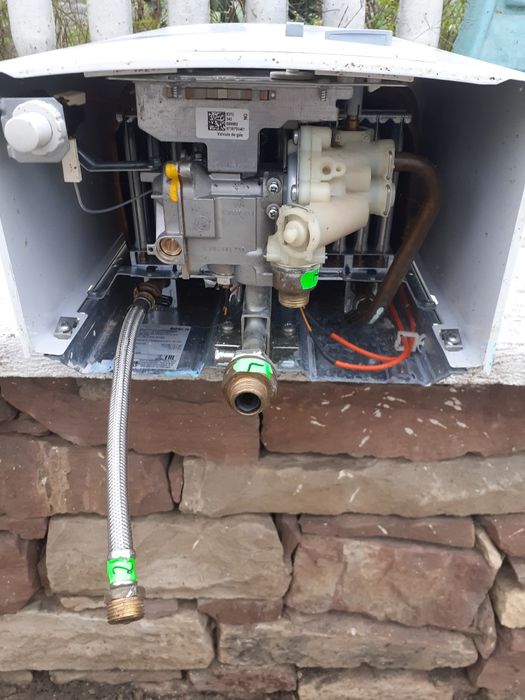 Газова колонка BOSCH під ремонт