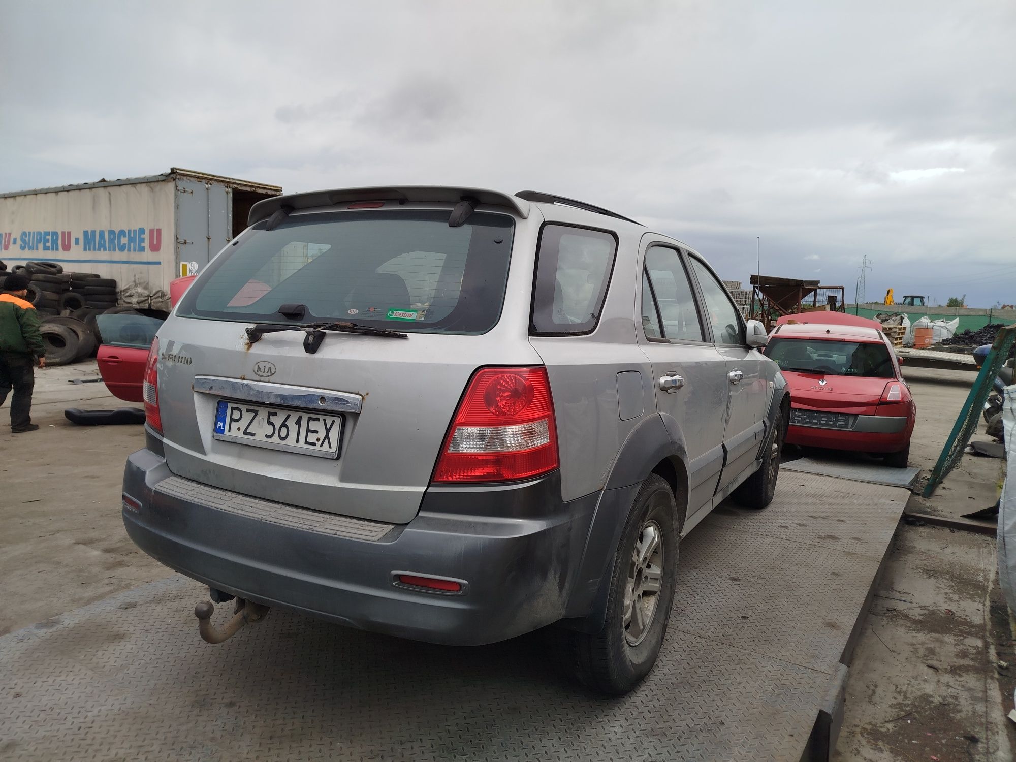 Kia Sorento części maska zderzak lampy koła błotnik hak  wysyłka