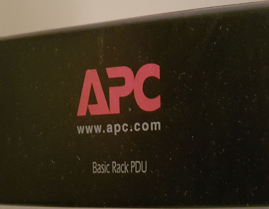 Устройство распределения электропитания APC (AP7552)