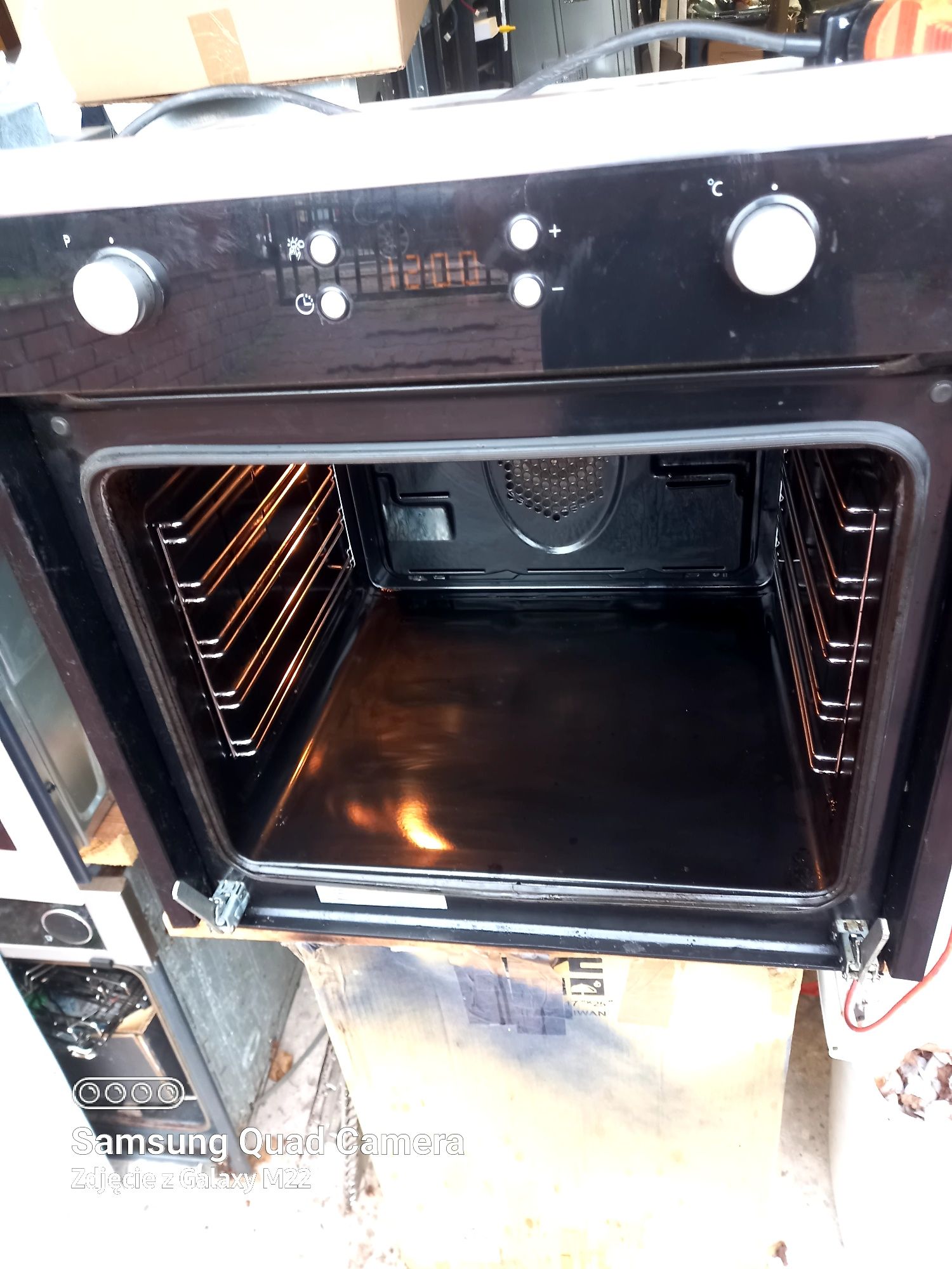 Zadbany piekarnik BEKO z termobiegiem
