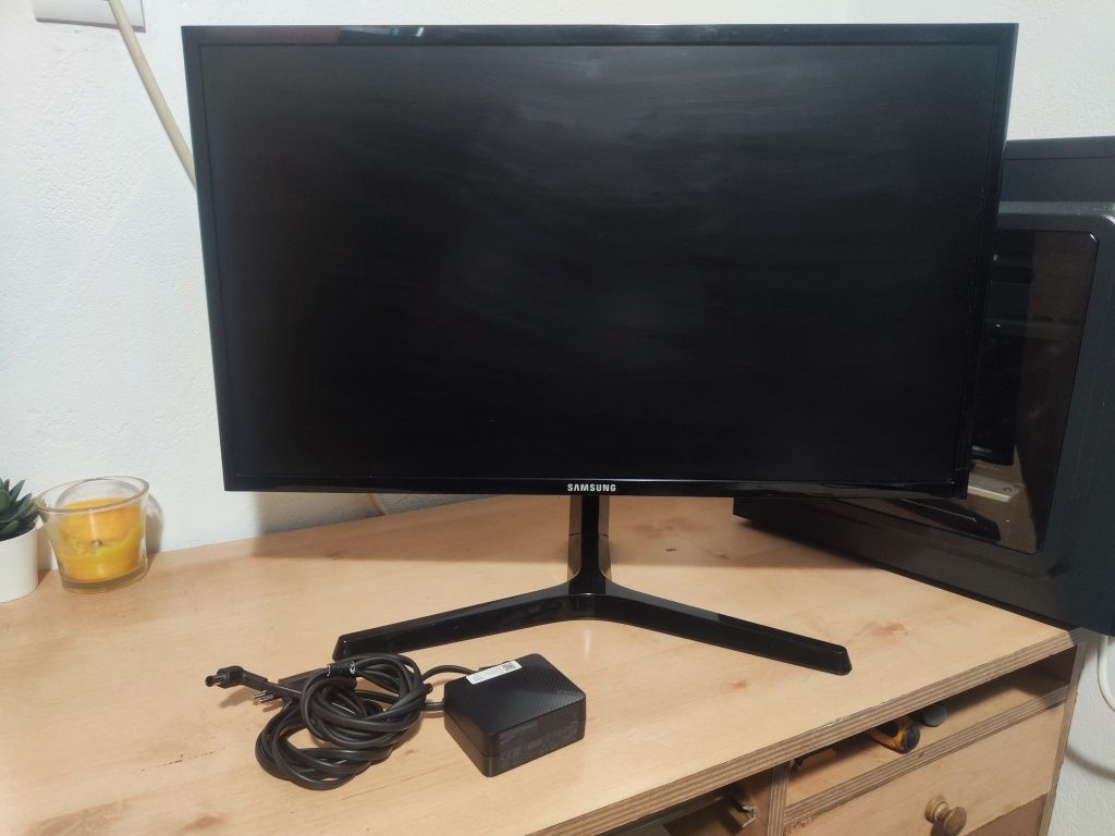 Monitor Samsung 24" Fhd