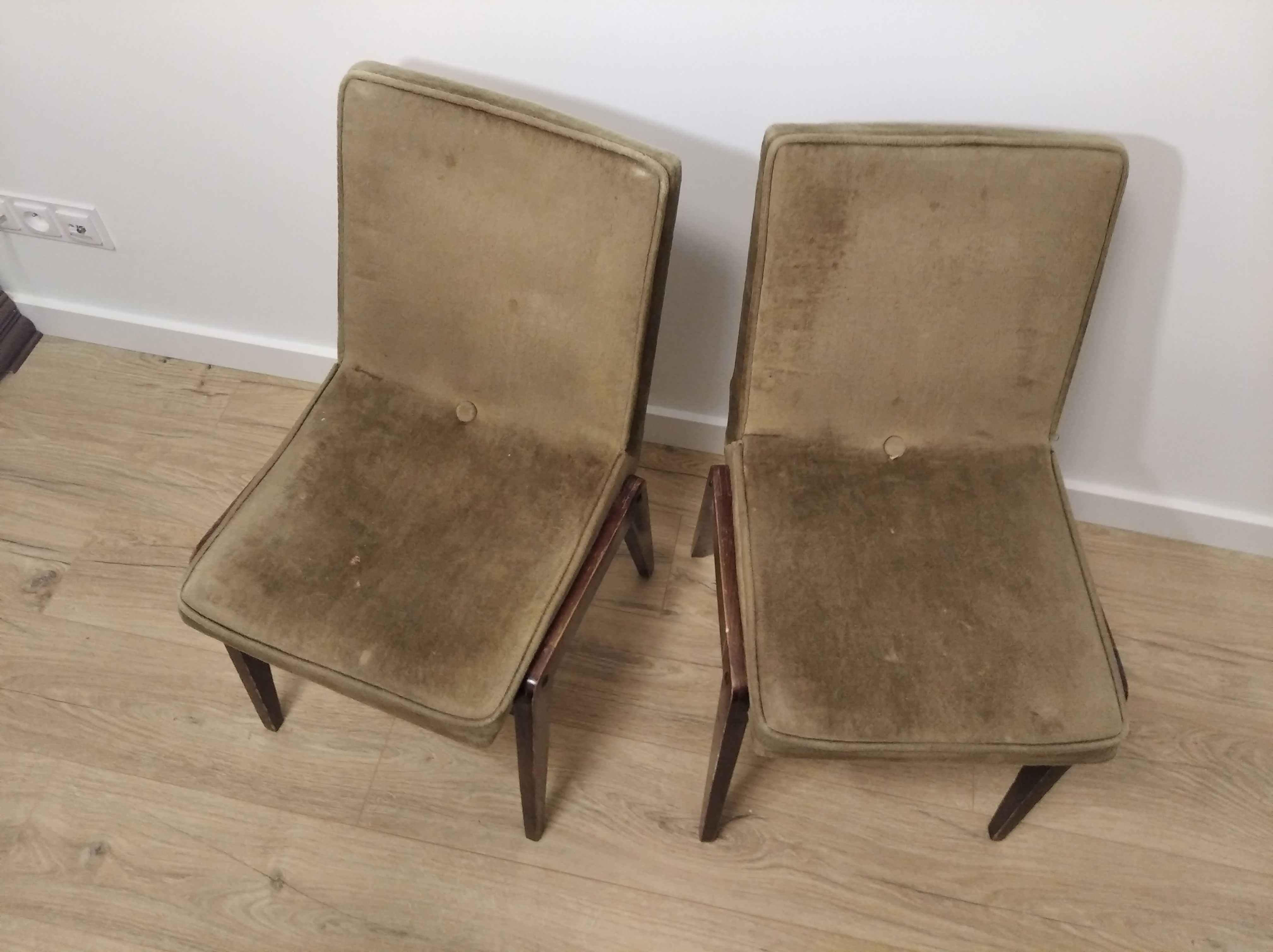 Krzesła PRL model AGA, fotel 366 Chierowski - 2 sztuki do renowacji