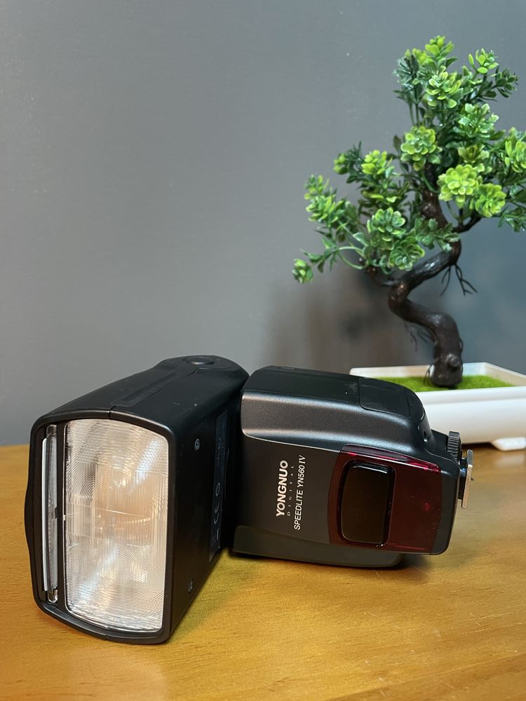 Conjunto 2 Flash Yongnuo 560IV + Transmissore Recetor