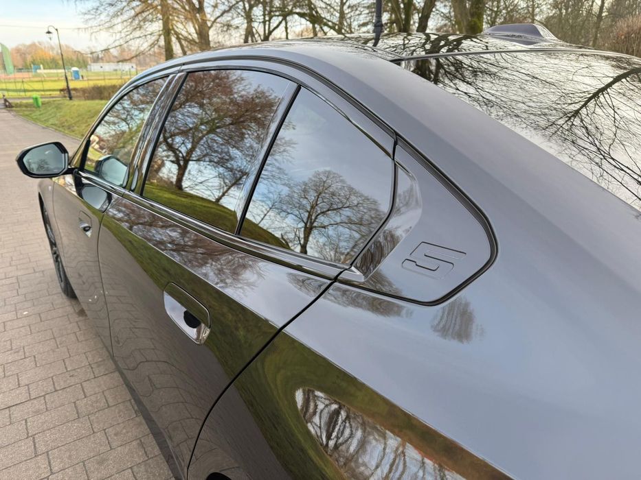 Auto Ślubne Piękne Czarne BMW 5 G60 1100zl!