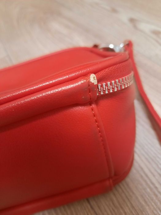 Сумка червоного кольору KARLOS MARCONI