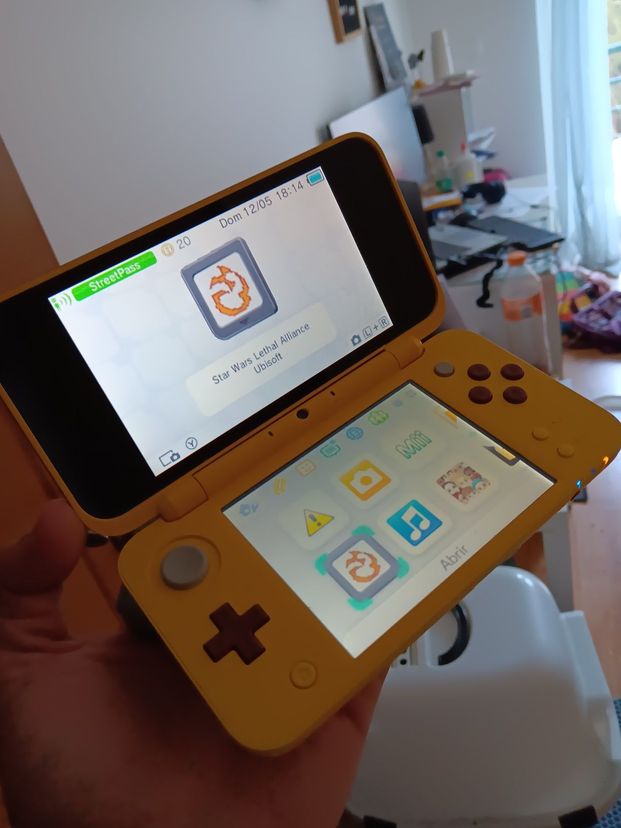 Nintendo 2ds xl pikachu edition troco